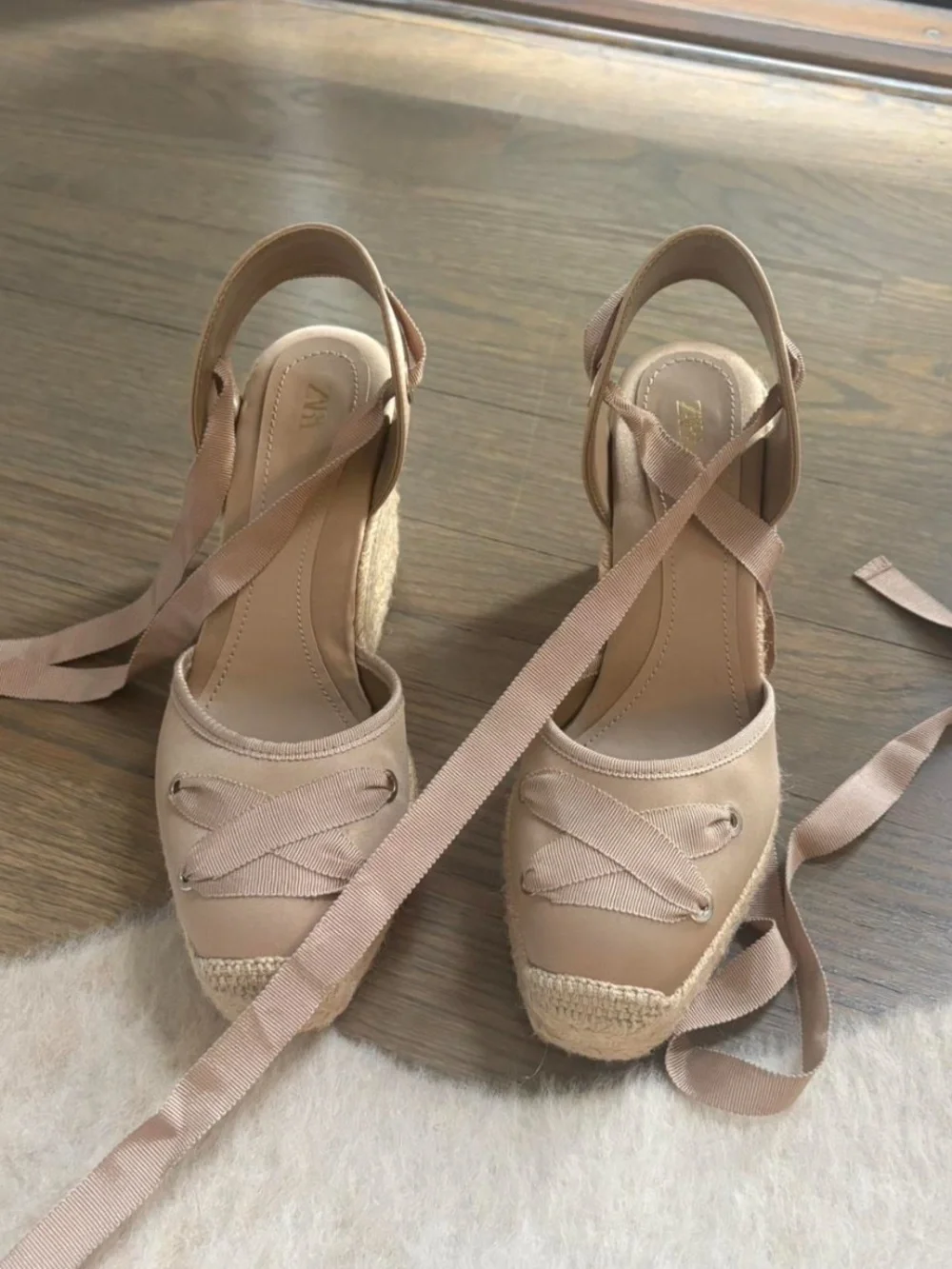 Zara wedges lace up